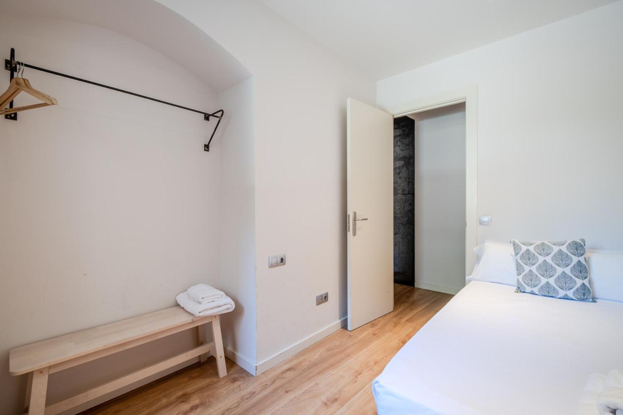 Flateli Placa Catalunya 1-2 Apartment Girona Exterior photo